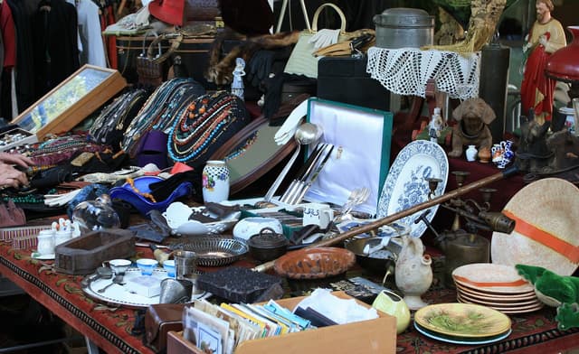 Kassam Stadium Market and Car Boot