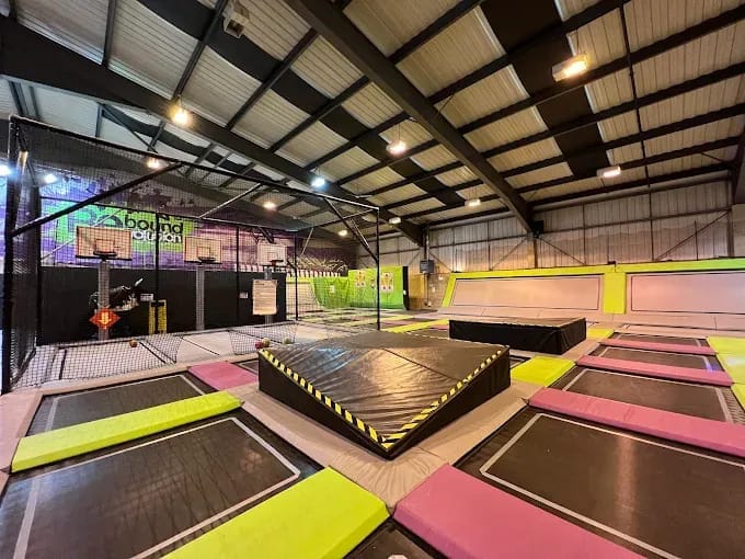 AirHop Adventure & Trampoline Park Bicester - image 1